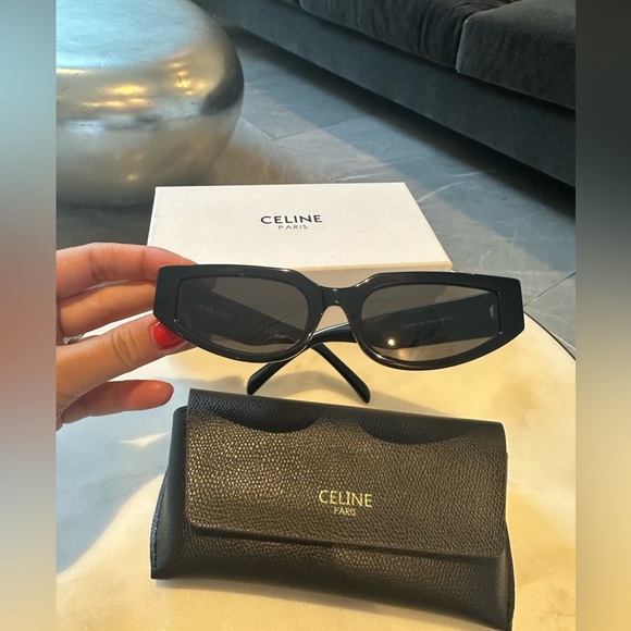 SOLD!🎉🎉🎉Celine Eyewear Triomphe Cat-Eye Sunglasses Unisex - Picture 14 of 16